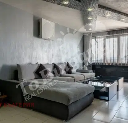 Photo 3 — Three-room apartment with two terraces in Akatsia, Veliko Tarnovo