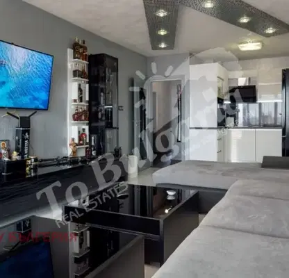 Photo 4 — Three-room apartment with two terraces in Akatsia, Veliko Tarnovo