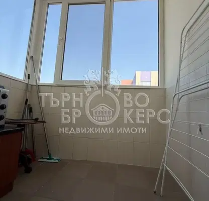 Снимка 3 — Едностаен апартамент в Бузлуджа, Велико Търново с остъклена тераса