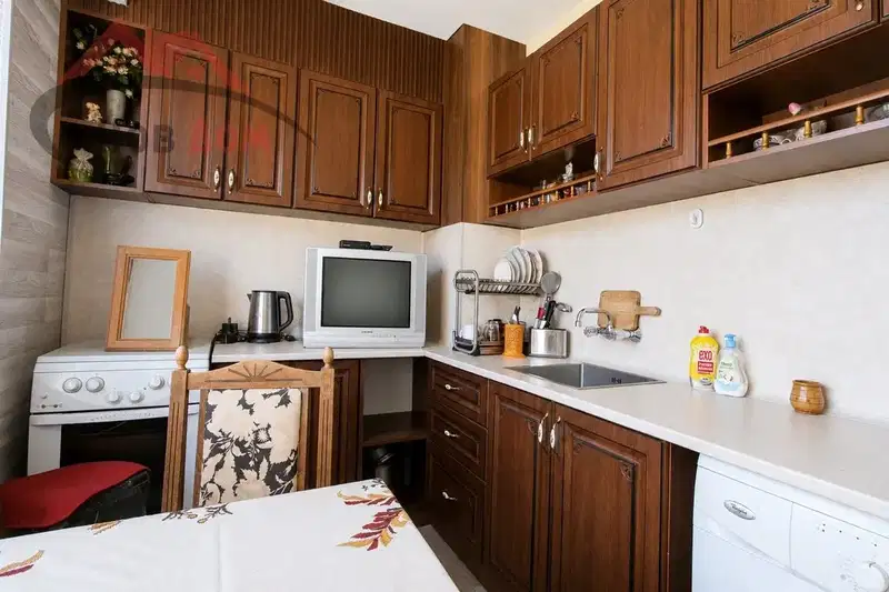3-bedroom apartment in Veliko Tyrnovo, Buzludja