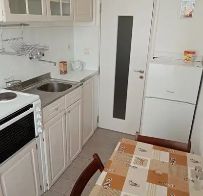 Photo 3 — One-room apartment in Center, Veliko Tarnovo, with separate kitchen