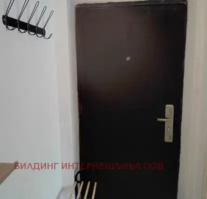 Снимка 3 — Двустаен апартамент в Център, Велико Търново с южно изложение