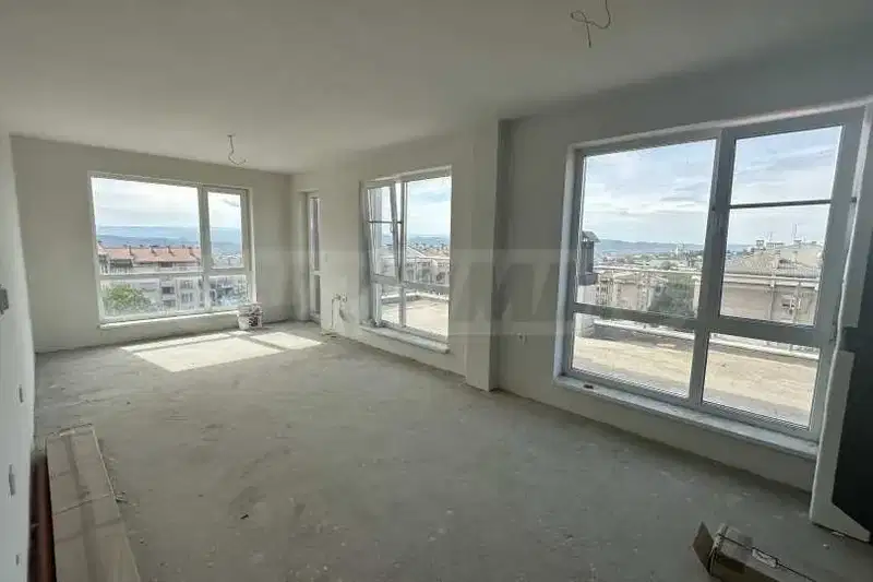 3-bedroom apartment in Veliko Tyrnovo, Kartala