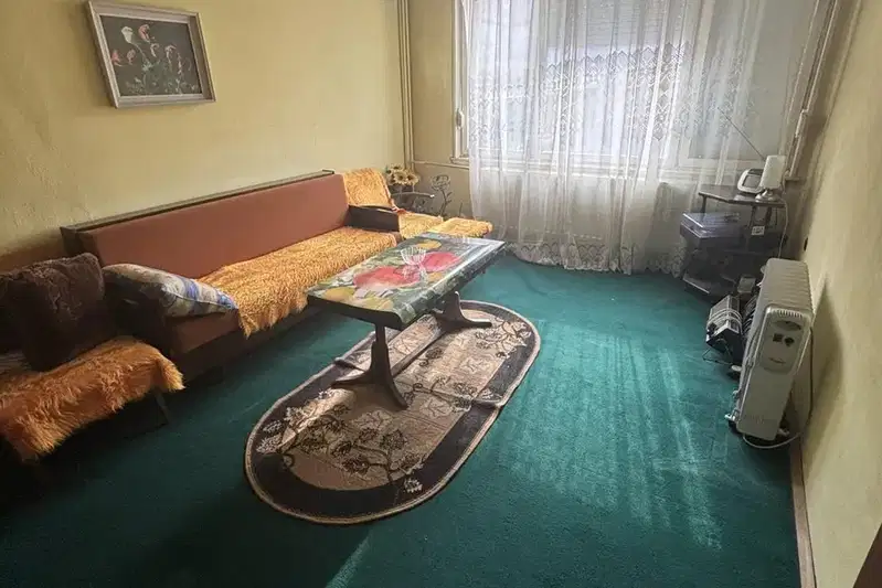Тристаен апартамент с тераса в кв. Колю Фичето, Велико Търново