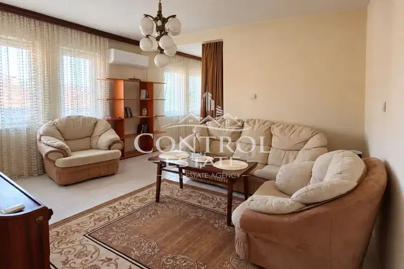 4-bedroom apartment in Veliko Tyrnovo, Varusha