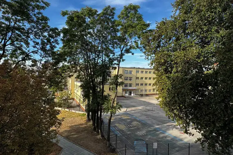 4-bedroom apartment in Vidin, Syedinenie