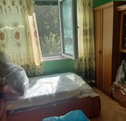 Снимка 3 — Двустаен апартамент в Център, Враца с остъклена тераса