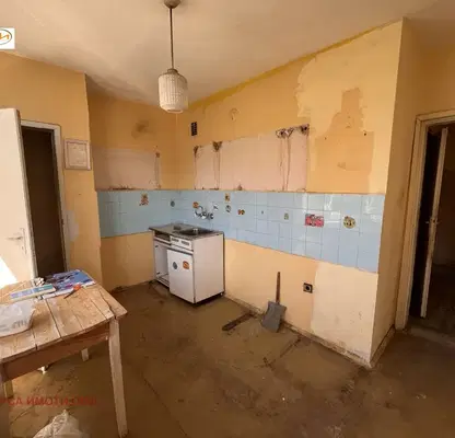 Снимка 3 — Двустаен апартамент с тераса в Център, Враца