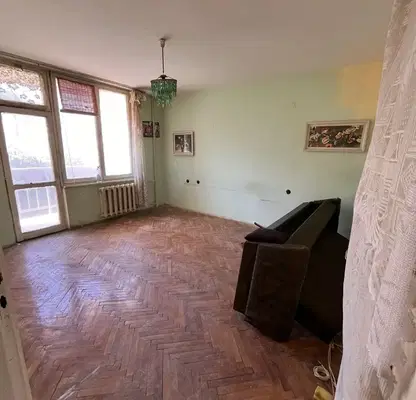 Снимка 4 — Двустаен апартамент с тераса в Център, Враца