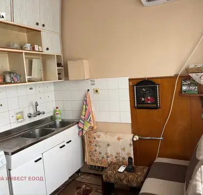 Снимка 4 — Двустаен апартамент в центъра на Враца с южно изложение