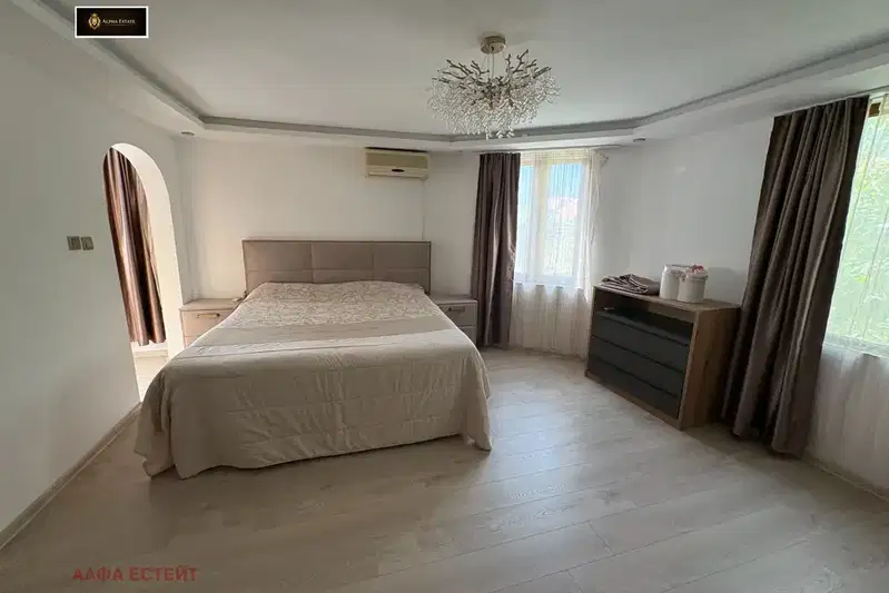 Spacious 3-room apartment in the centre of Vratsa with full renovation