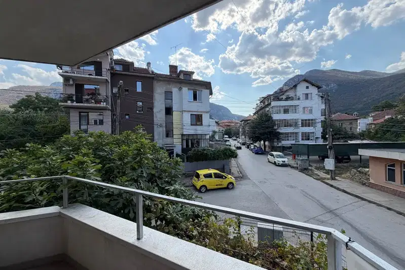4-bedroom apartment in Vraca, Centyr