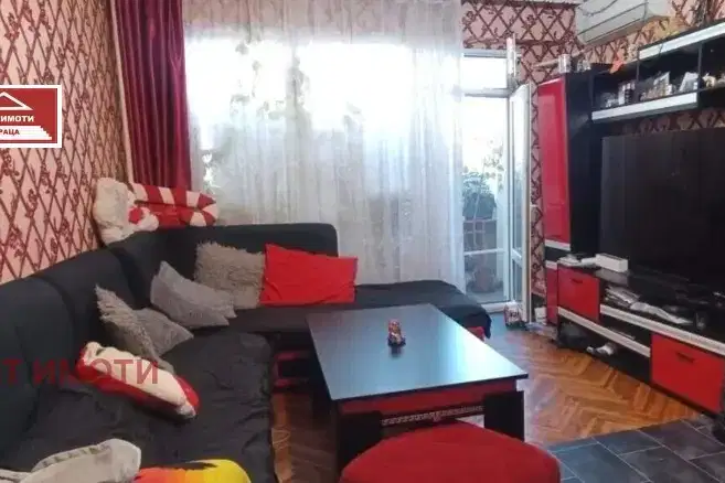 3-bedroom apartment in Vraca, Dybnika