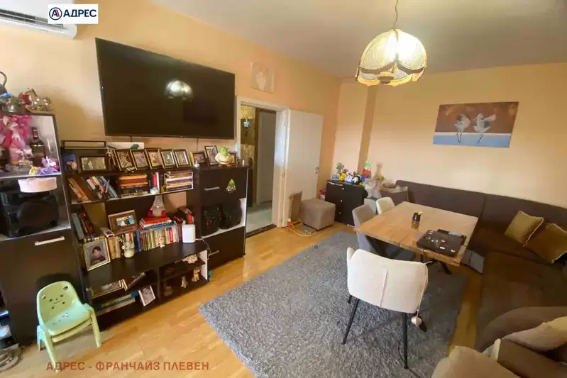 3-bedroom apartment in Vraca, Dybnika
