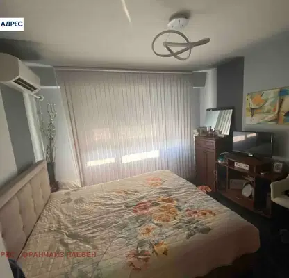 Photo 3 — 3-bedroom apartment in Vraca, Dybnika