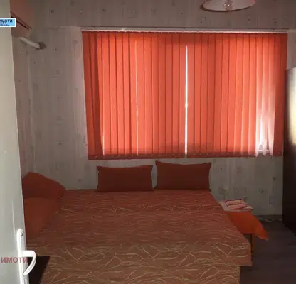 Photo 3 — Three-room apartment in Metalurg, Vratsa with mountain view