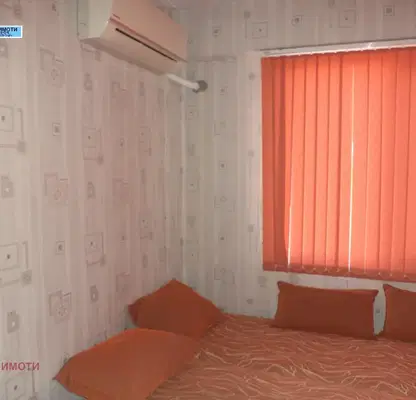 Photo 5 — Three-room apartment in Metalurg, Vratsa with mountain view