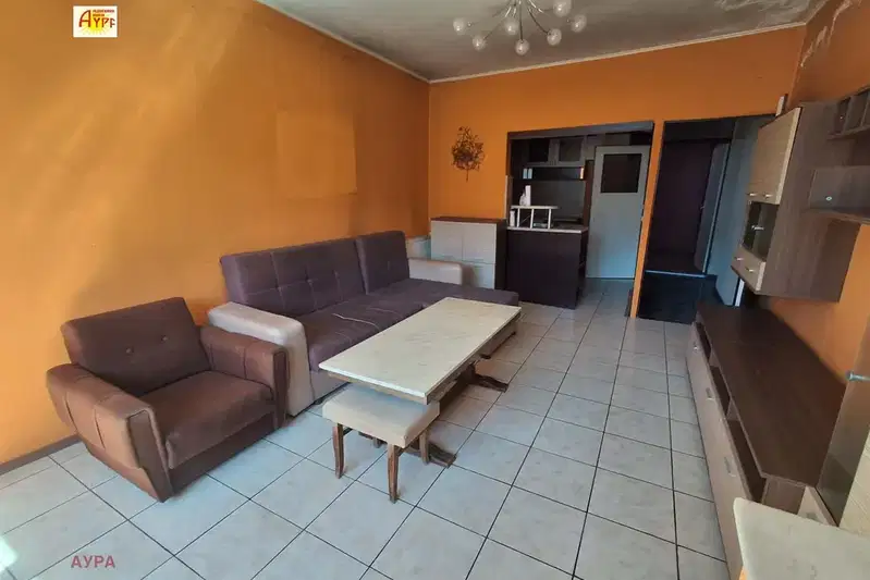 3-room apartment in Seniche, Vratsa with terrace