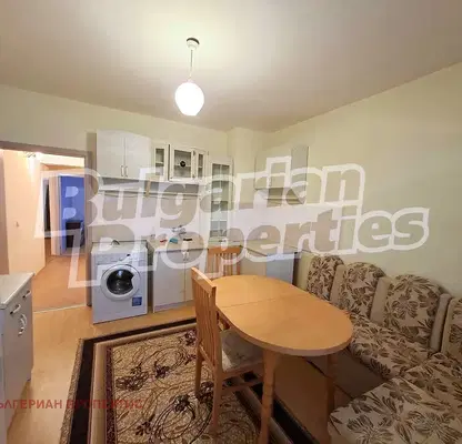 Photo 2 — 2-bedroom apartment in Yambol, Centyr