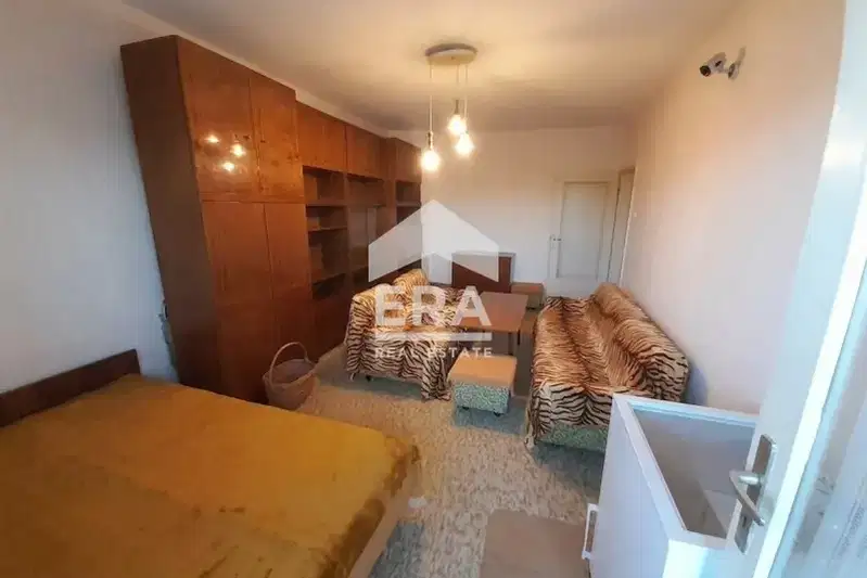 2-bedroom apartment in Yambol, Hale