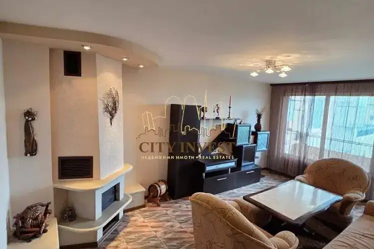 4-bedroom apartment in Yambol, Zlaten Rog