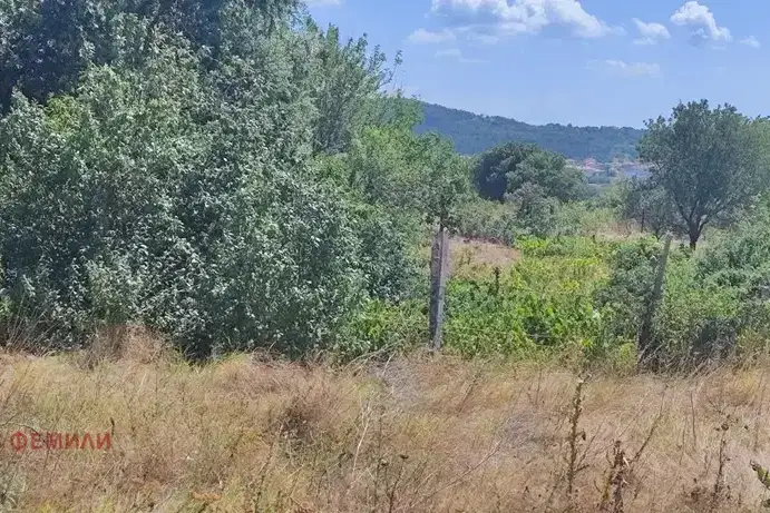 Парцел във Варна, Аксаково
