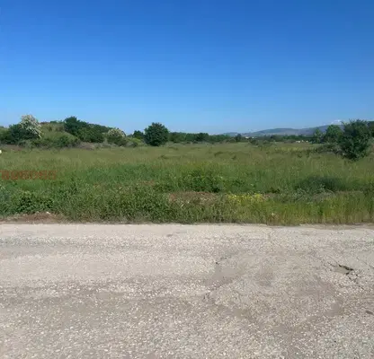 Photo 2 — Plot in Novi Iskyr