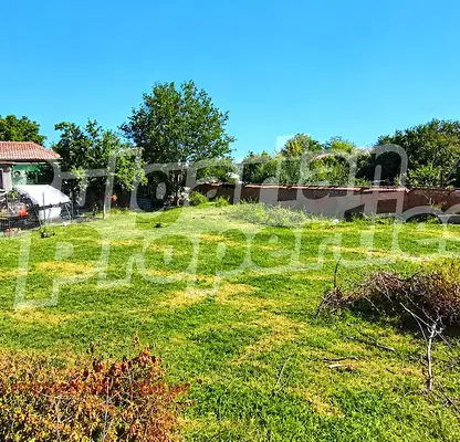 Photo 3 — Plot in Novi Iskyr