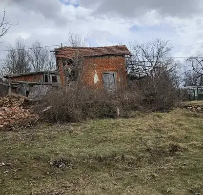 Photo 3 — Plot in Novi Iskyr