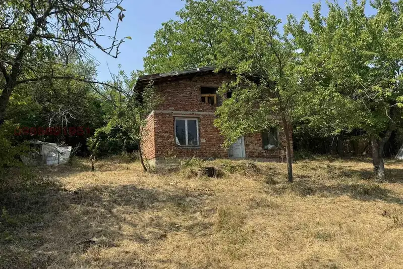 Plot in Novi Iskyr