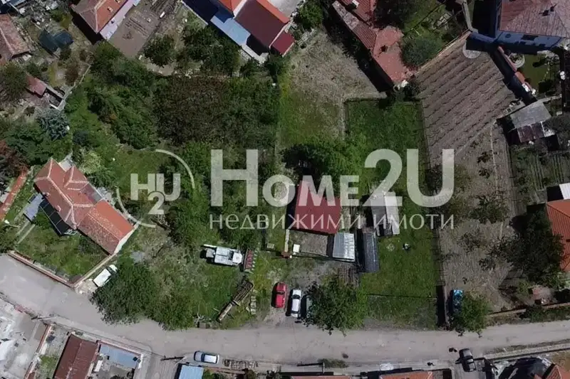 Plot in Plovdiv, Perushtica