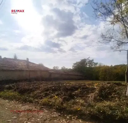 Снимка 4 — Парцел в Търговище, Попово