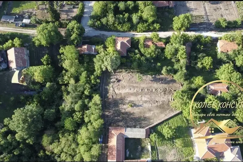 Plot in Plovdiv, Pyrvomai