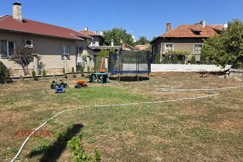 Plot in Pernik, Radomir