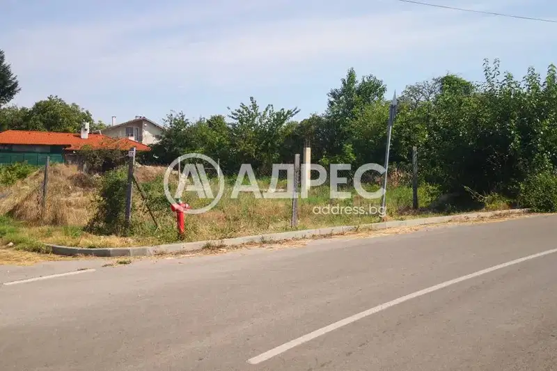 Plot in Varna, Avren