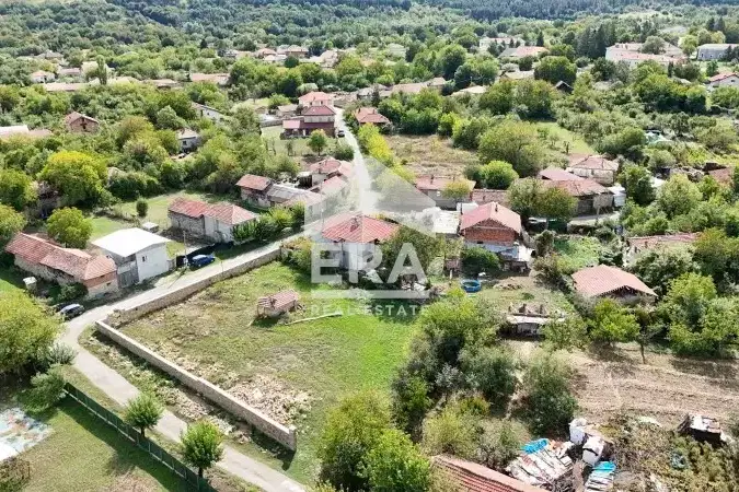 Plot in Veliko Tyrnovo, Balvan