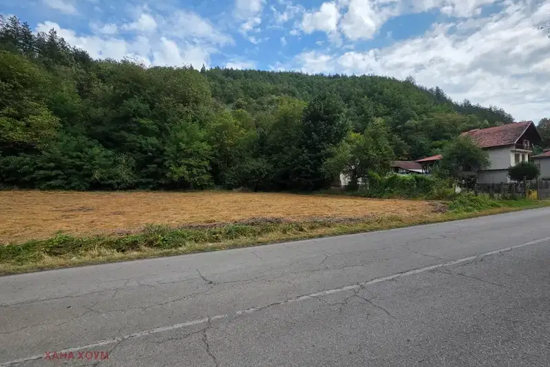 Plot in Lovech, Beli Osym