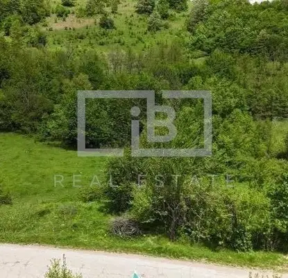 Photo 5 — Plot in Sofia, Boikovec