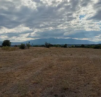 Photo 2 — Plot in Dolni Bogrov