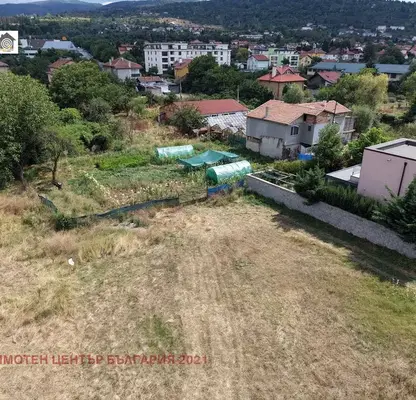 Photo 3 — Plot in German
