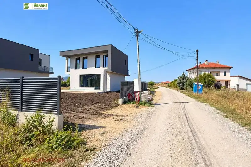 Plot in Jiten