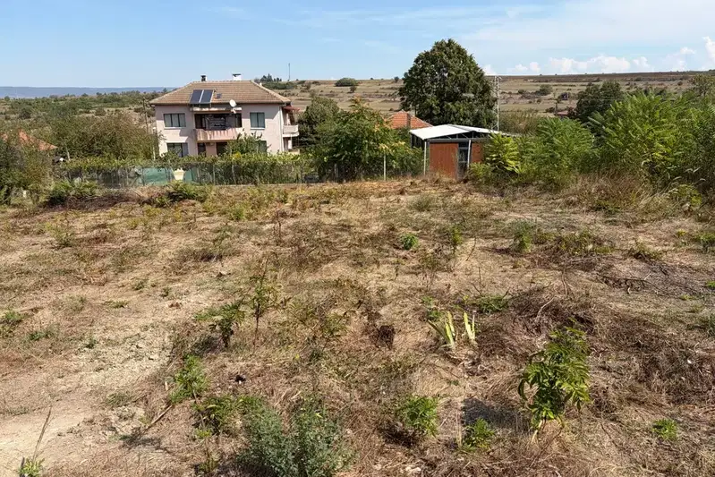 Парцел в с. Константиново