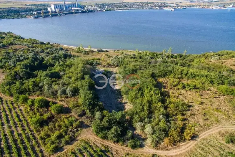 Plot in Konstantinovo