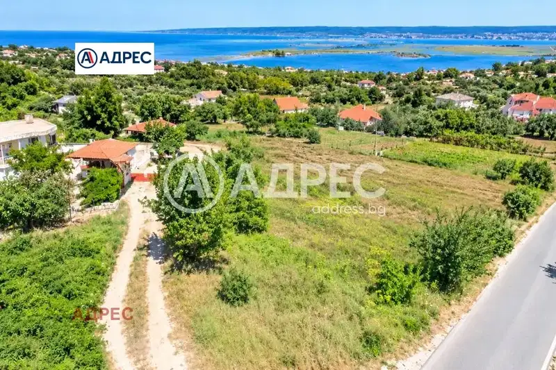 Plot in Konstantinovo