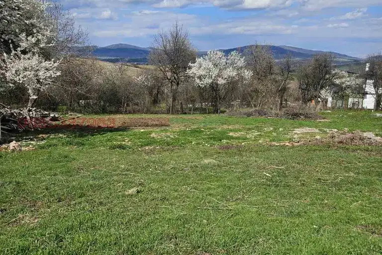 Парцел в Перник, с. Кралев дол