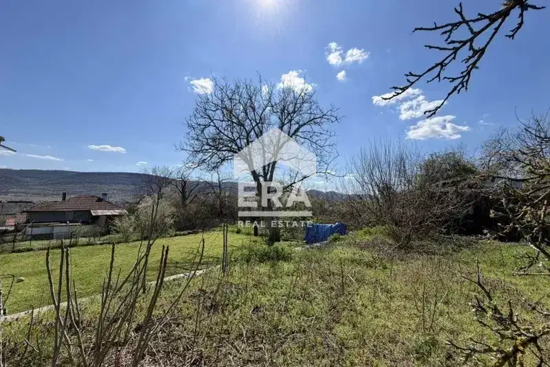 Plot in Veliko Tyrnovo, Ledenik