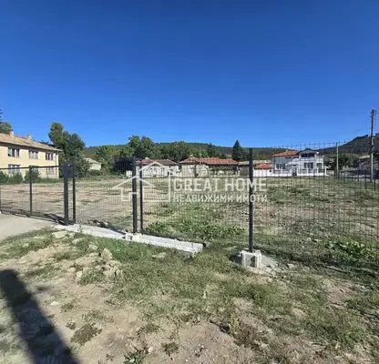 Снимка 2 — Парцел в Търговище, с. Лиляк