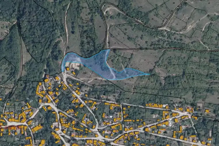 Plot in Lovech, s. Lomets
