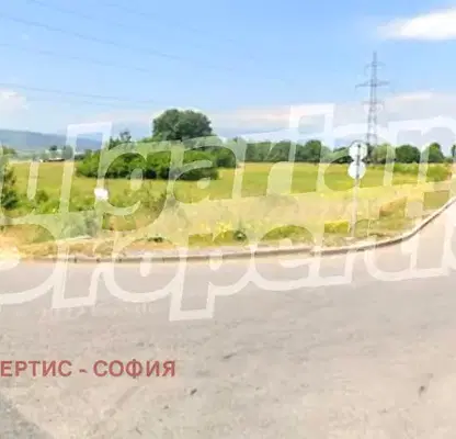 Photo 3 — Plot in Lozen