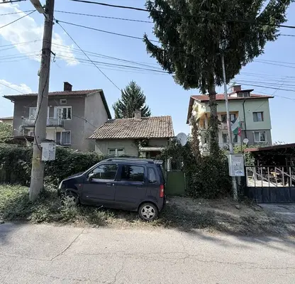 Photo 2 — Plot in Lozen